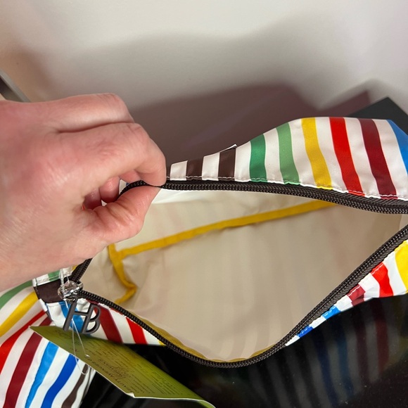 Henri Bendel Rainbow Stripe Cosmetic Bag Set (3 pc) - Collectible & Rare! - Picture 7 of 9